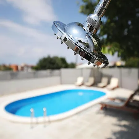 In With Private Pool Дом отдыха